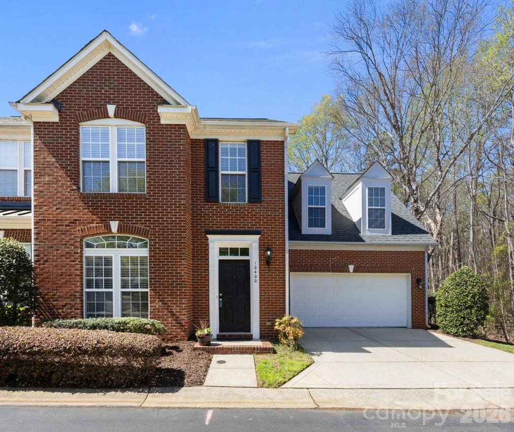 10400 Berkeley Woods Ln., Charlotte, NC 28277