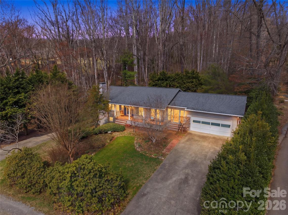 65 Westend Cir., Waynesville, NC 28785