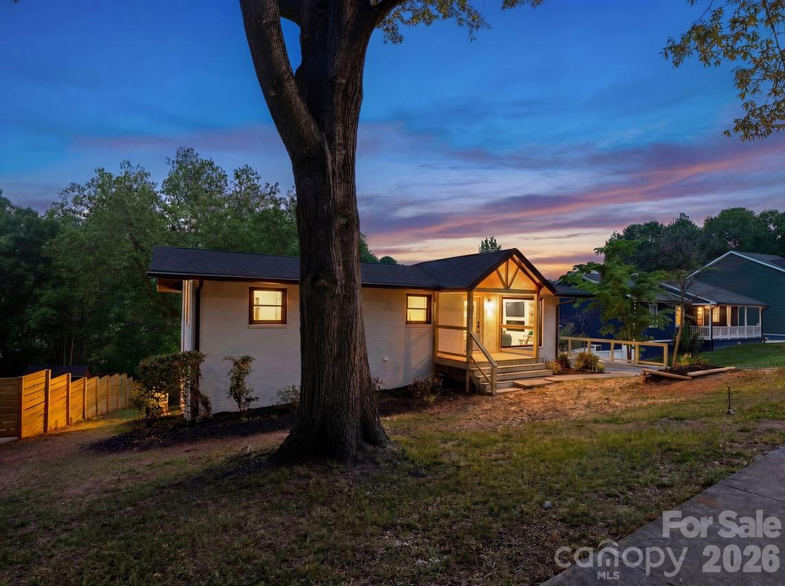 3320 Winterfield Pl., Charlotte, NC 28205