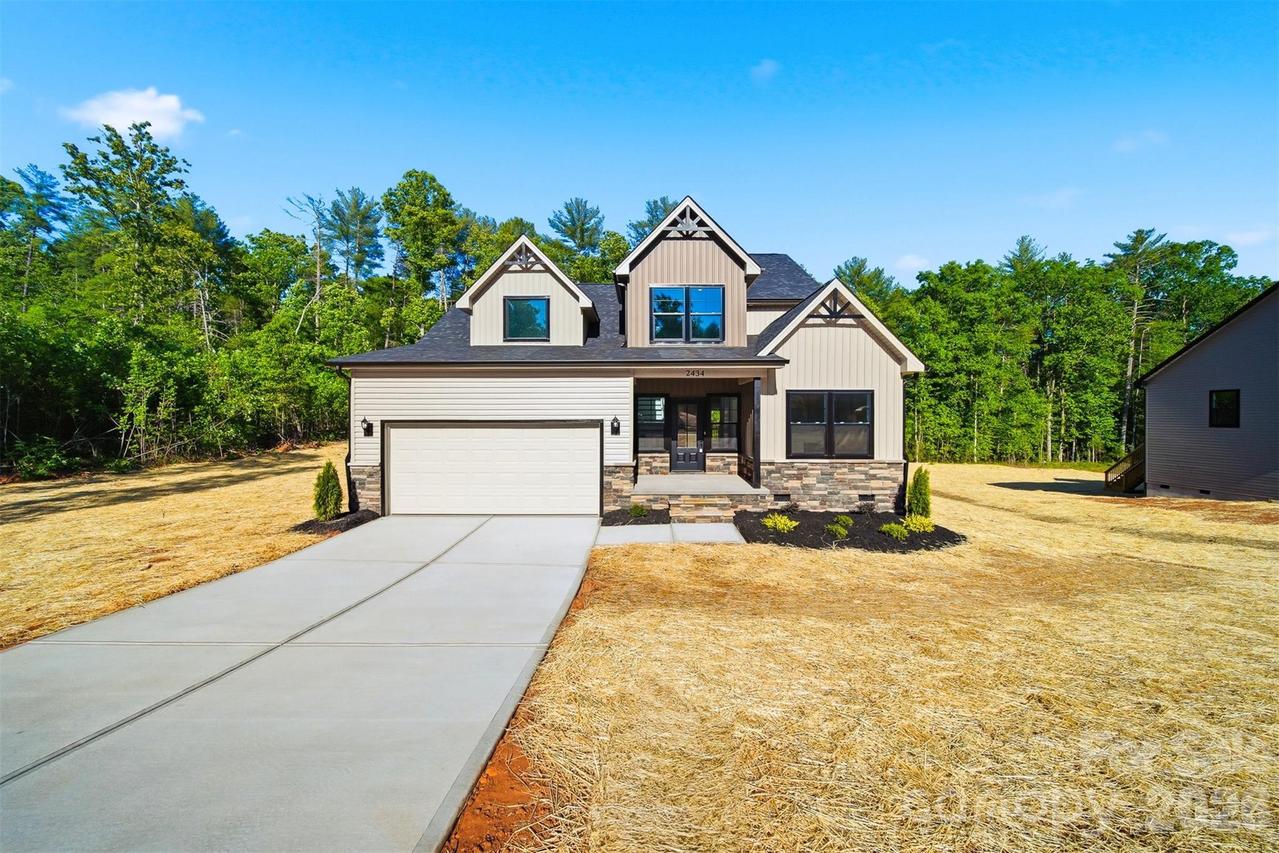 2434 Kimberly Ave., Morganton, NC 28655