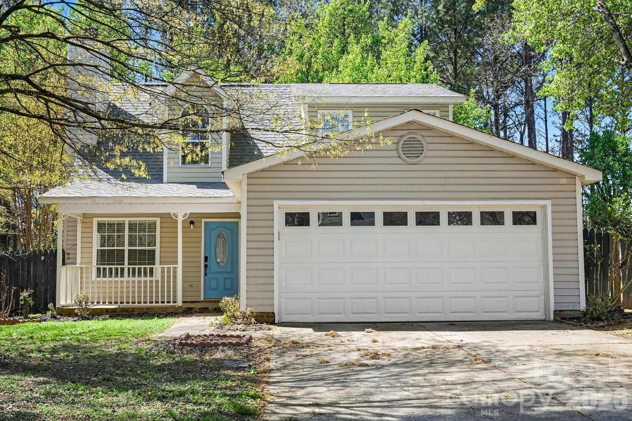 3601 Cedarbark Dr., Matthews, NC 28105