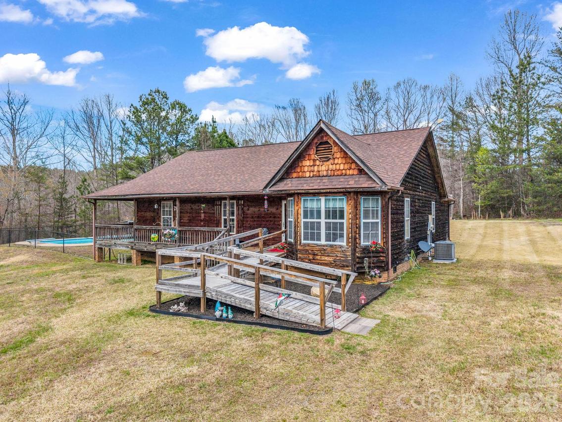 308 Frog Hollow Rd., Rutherfordton, NC 28139
