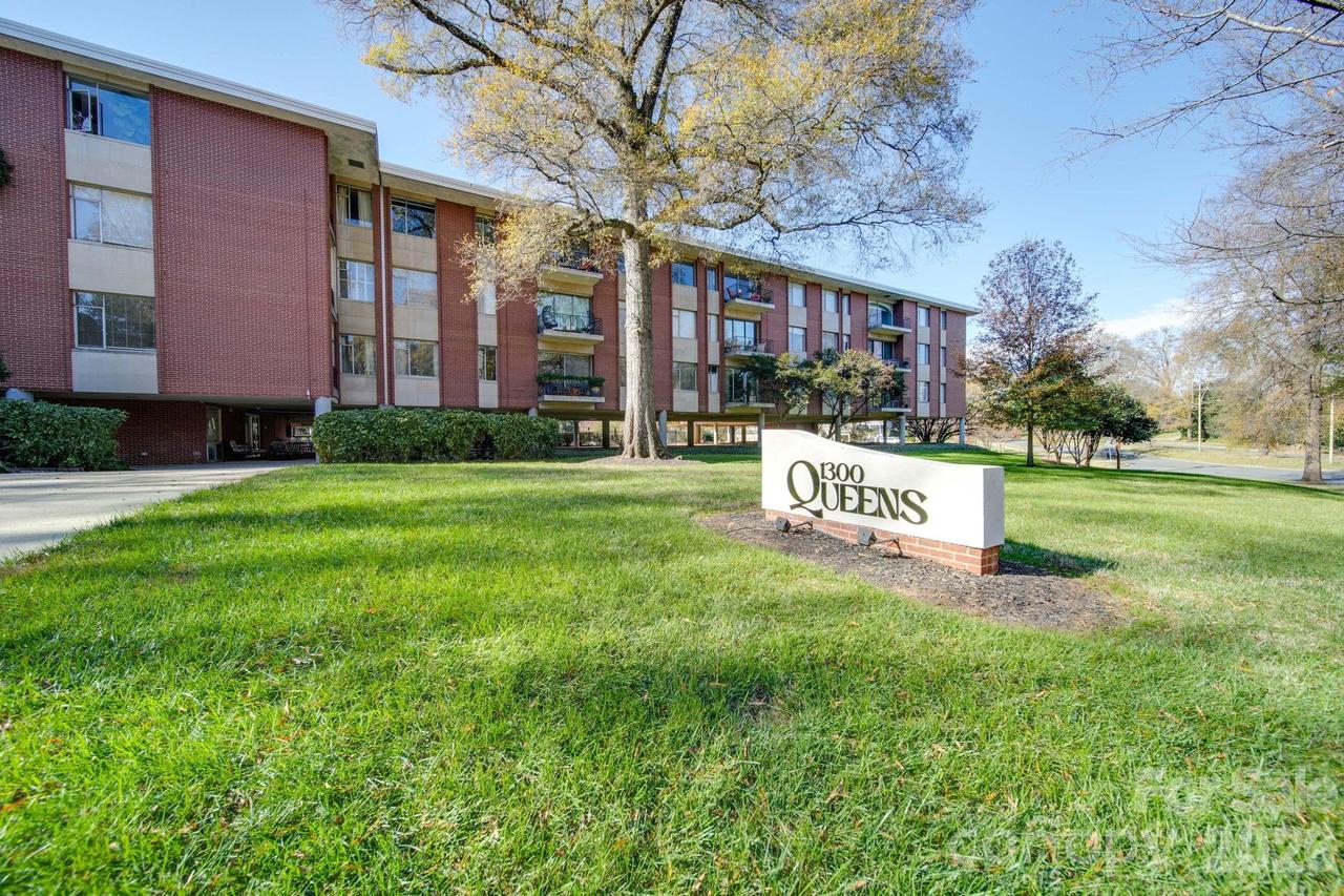 1300 Queens Rd. #312, Charlotte, NC 28207