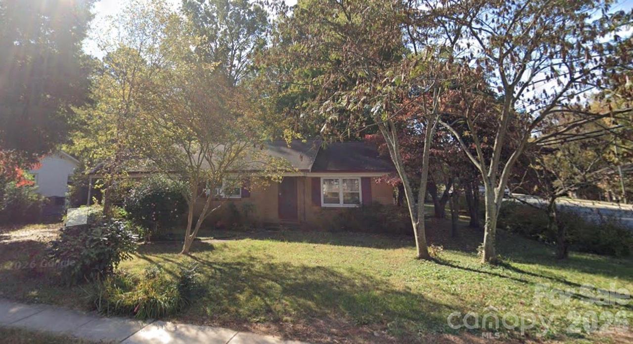 3921 Havenwood Rd., Charlotte, NC 28205