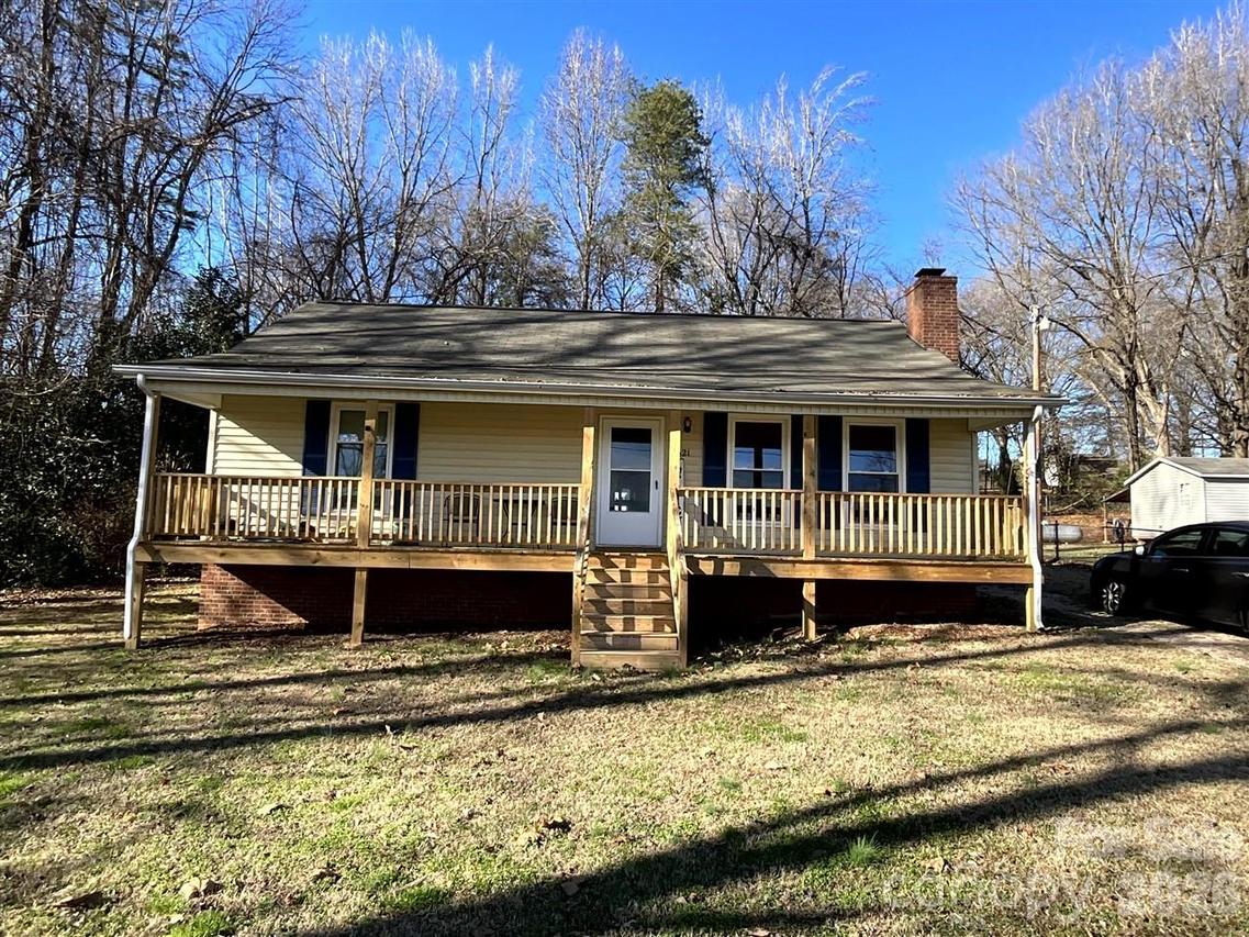 121 Myrtle Goodnight Rd., China Grove, NC 28023