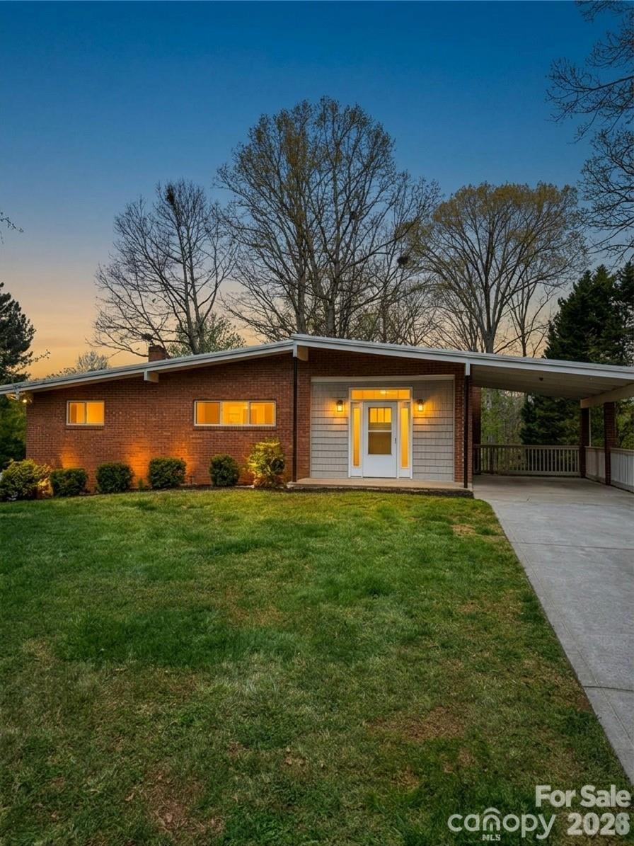 3743 Crosland Rd., Winston Salem, NC 27106