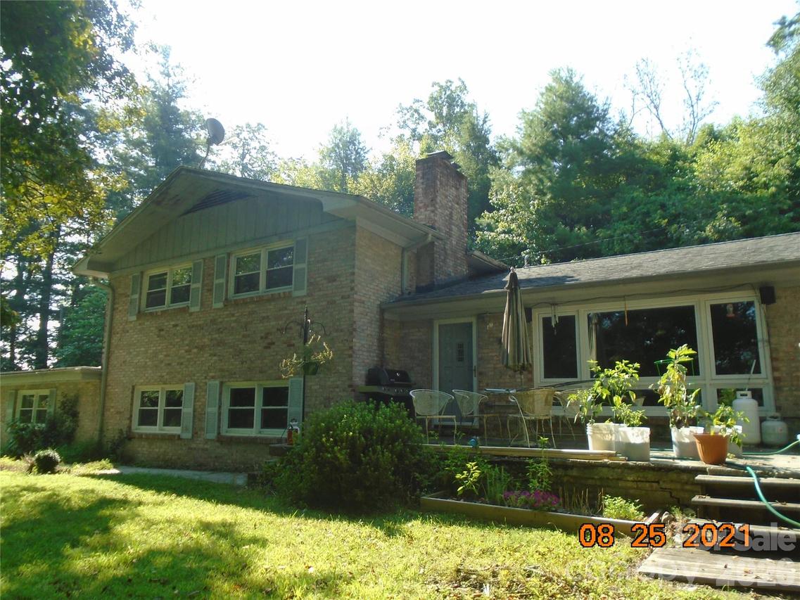 [Address Hidden by Seller], Hendersonville, NC 28739