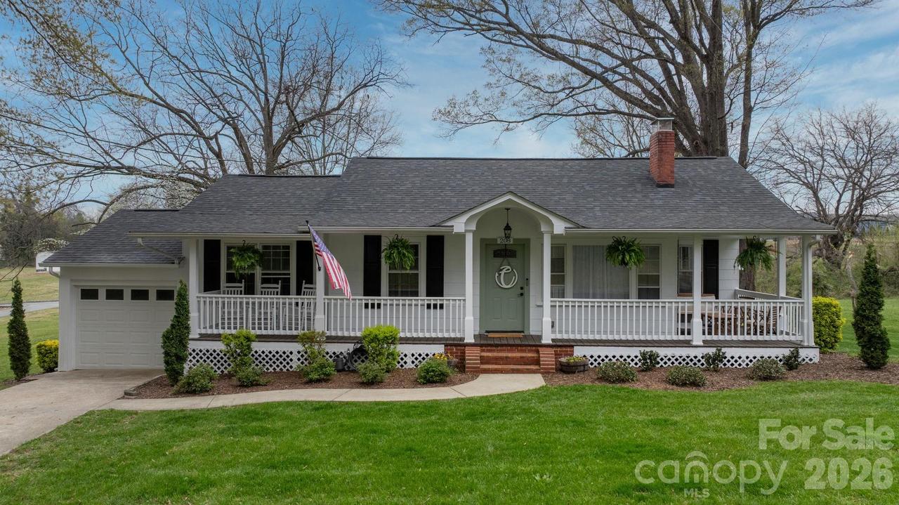 208 S 1st Ave., Maiden, NC 28650