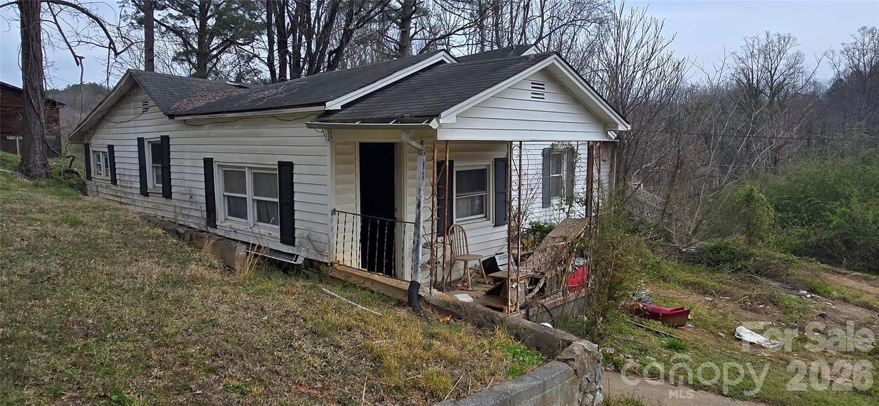 1114 Regal Pl., Lenoir, NC 28645