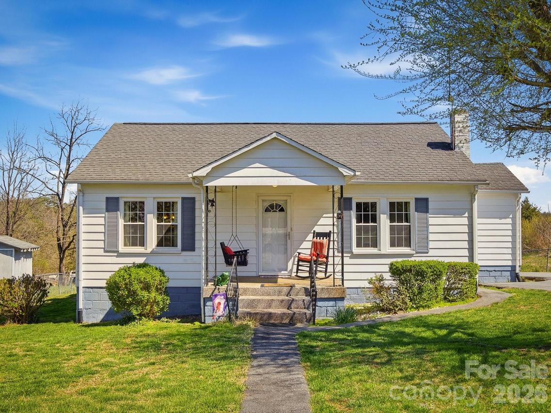 3560 Hartland Rd., Morganton, NC 28655