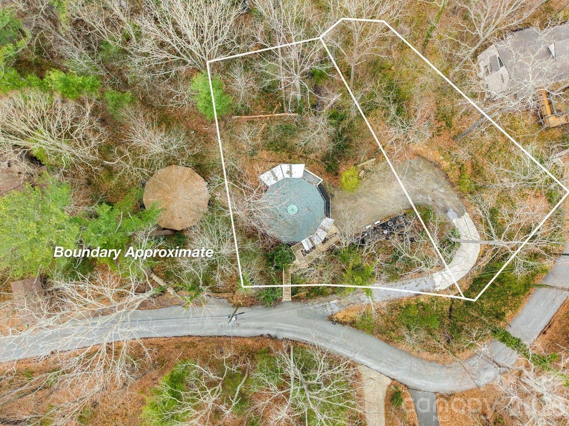355 Sunset Dr., Asheville, NC 28804