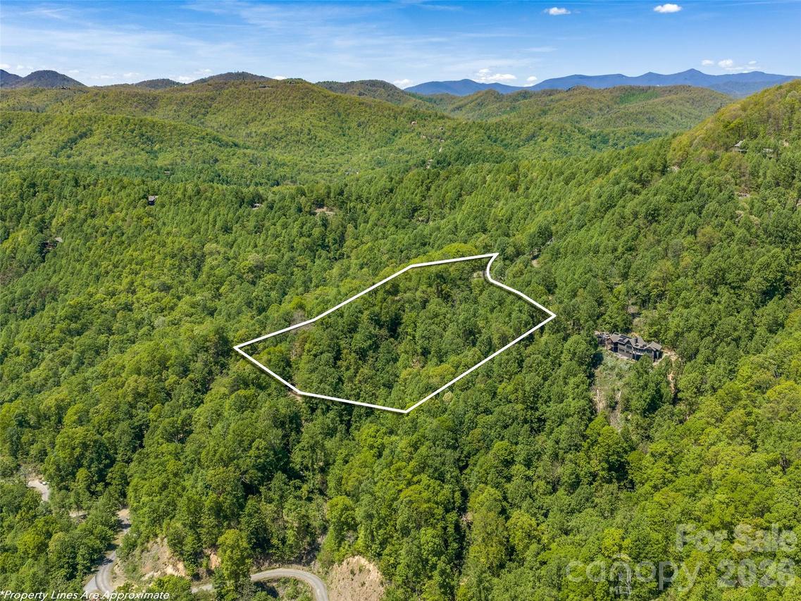 488 Warbler Ln. #H-13, Black Mountain, NC 28711