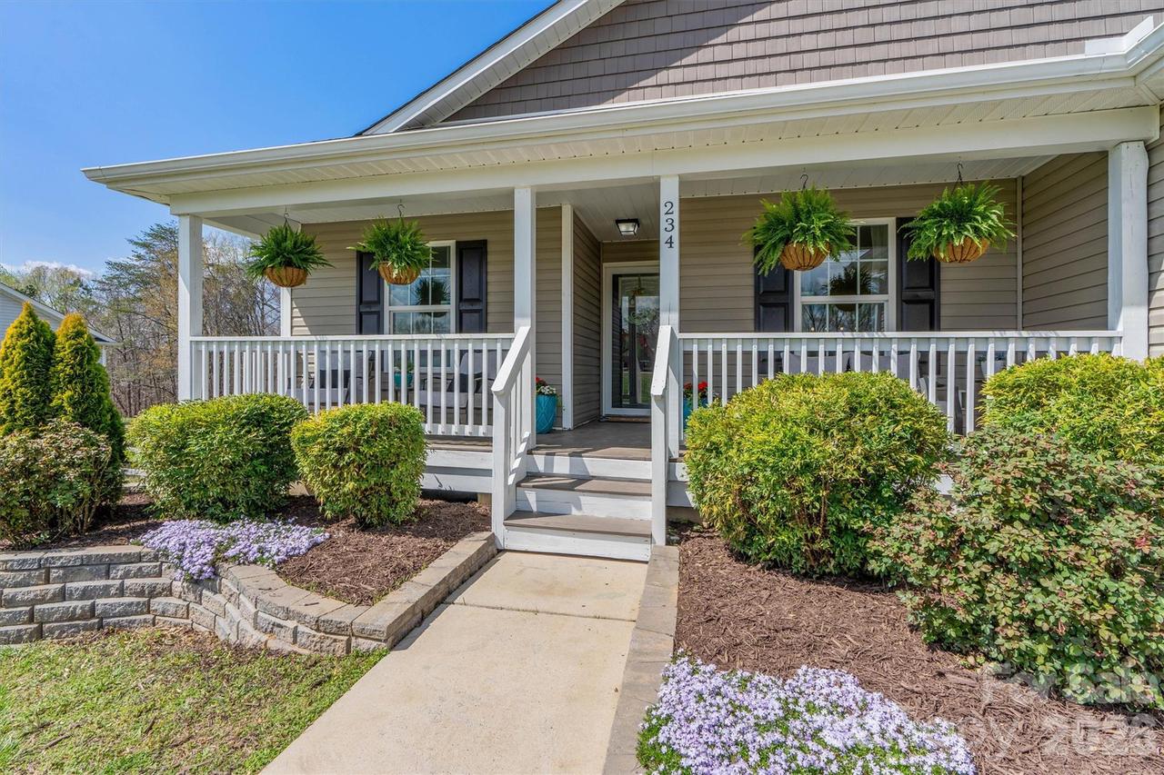 234 Planters Row Rd., Iron Station, NC 28080