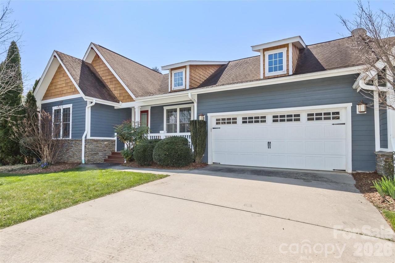 37 Creekside View Dr., Asheville, NC 28804