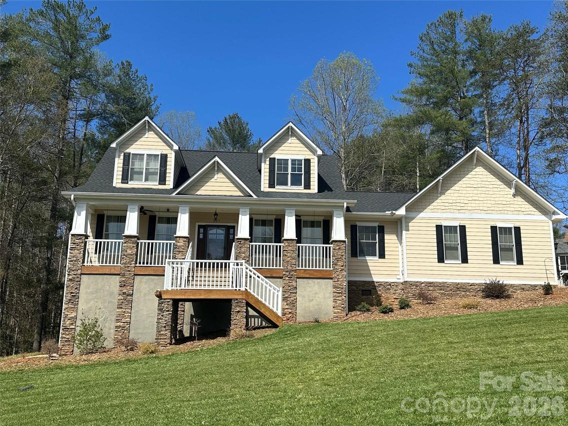 321 Winding Creek Dr., Morganton, NC 28655