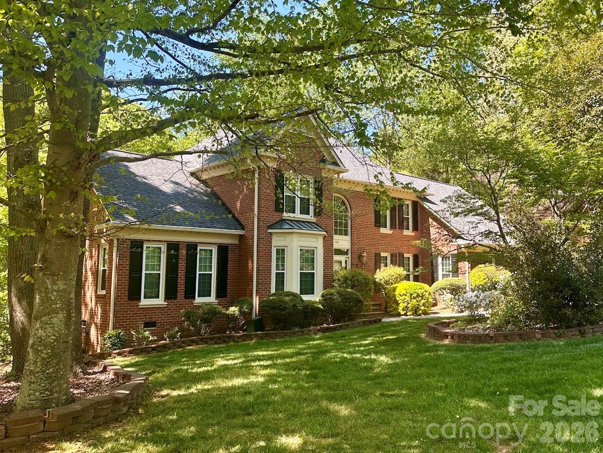 5215 Silchester Ln., Charlotte, NC 28215