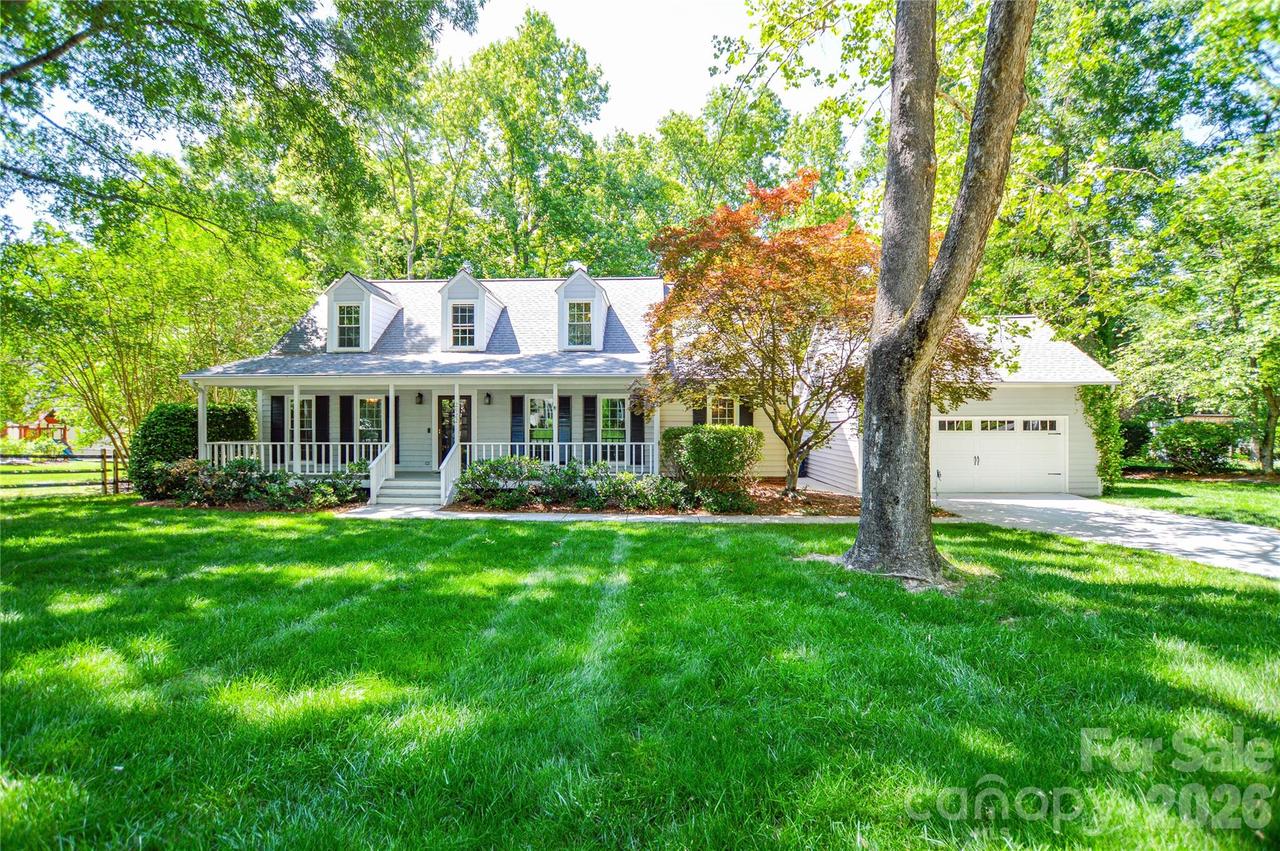2922 Butter Churn Ln., Matthews, NC 28105