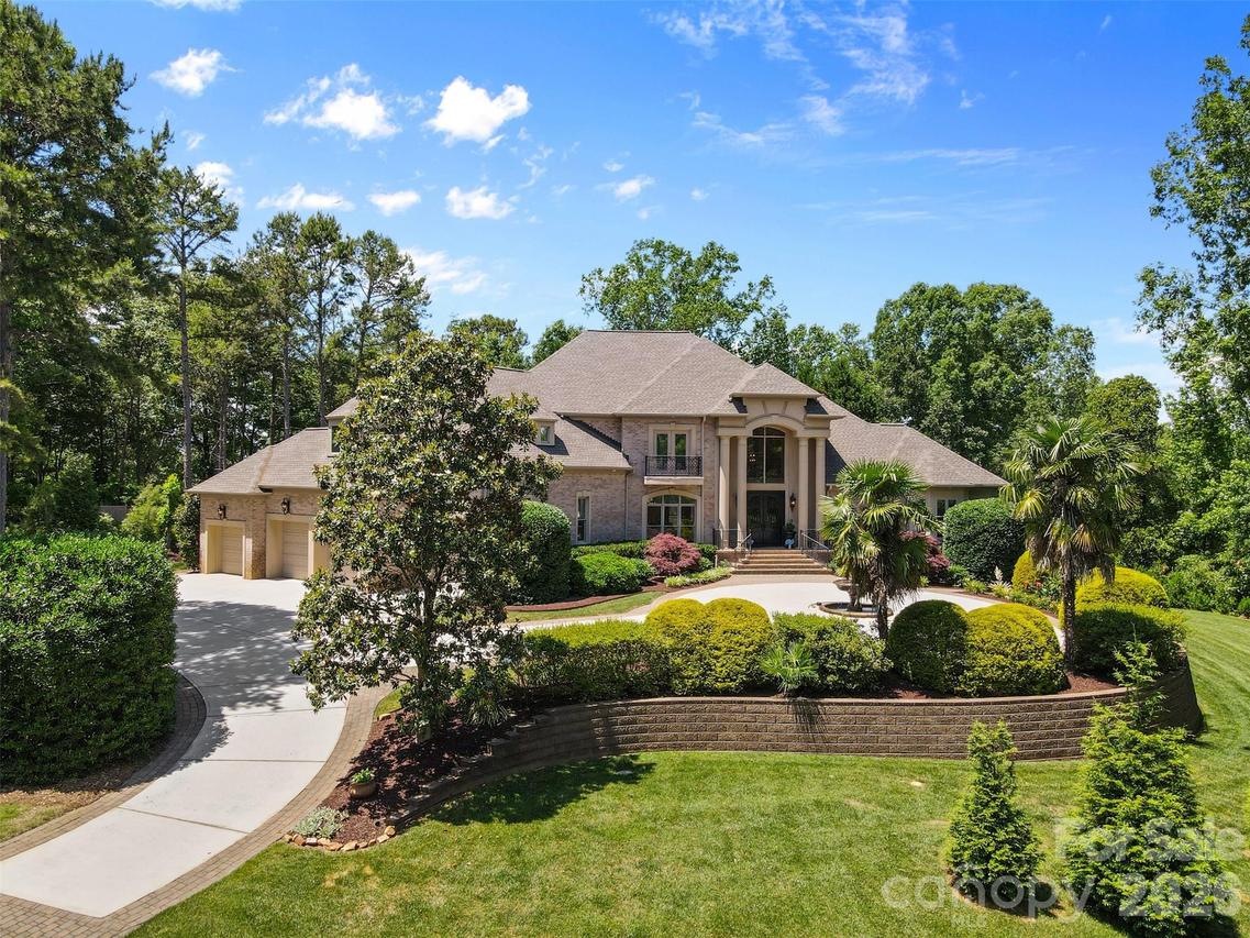 1405 Saratoga Woods Dr., Waxhaw, NC 28173