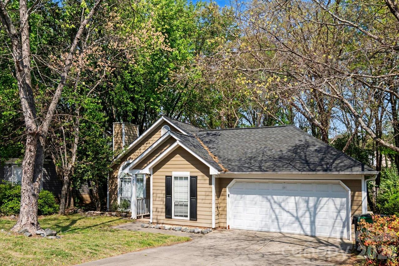 5513 Southminster Ln., Charlotte, NC 28216