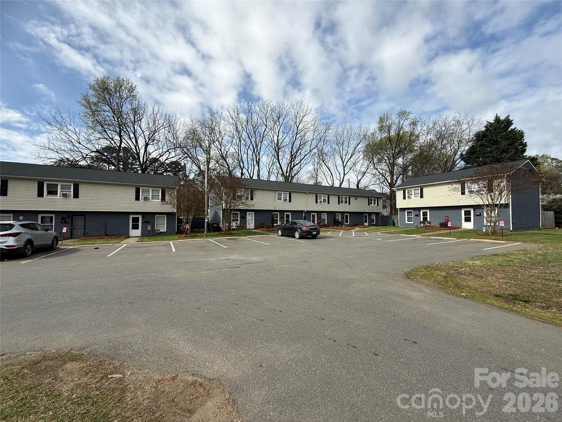 421 Honeywood Ave., Charlotte, NC 28216