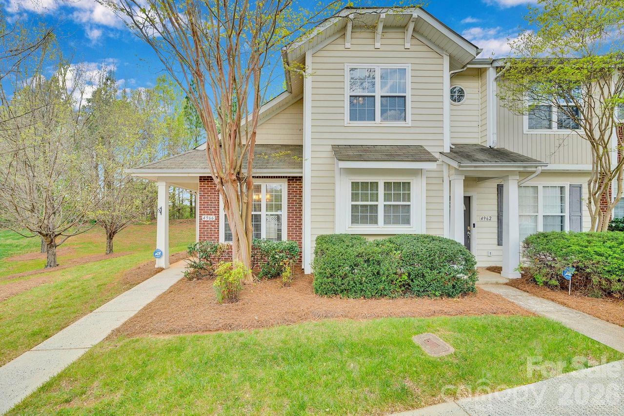 4966 Sunset Ridge Ct., Charlotte, NC 28269