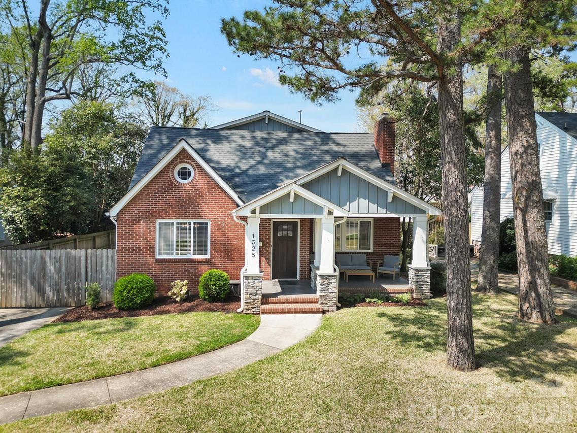 1325 Morningside Dr., Charlotte, NC 28205