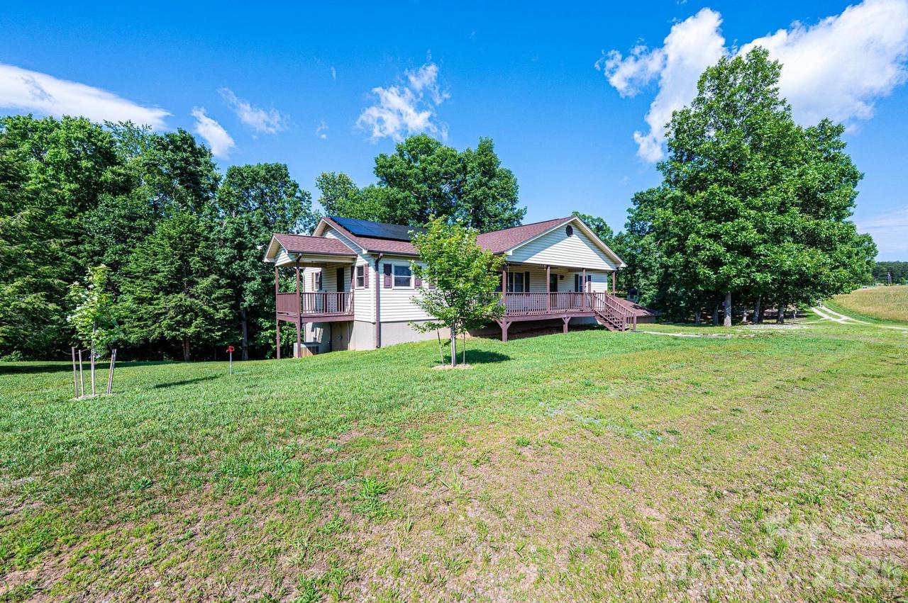 3855 Angelic Way, Lenoir, NC 28645