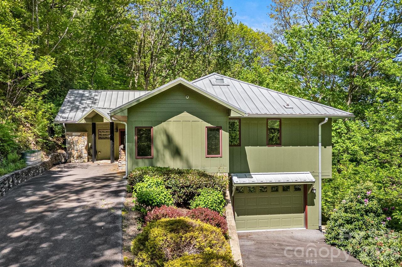 1760 Winding Creek Dr., Waynesville, NC 28786