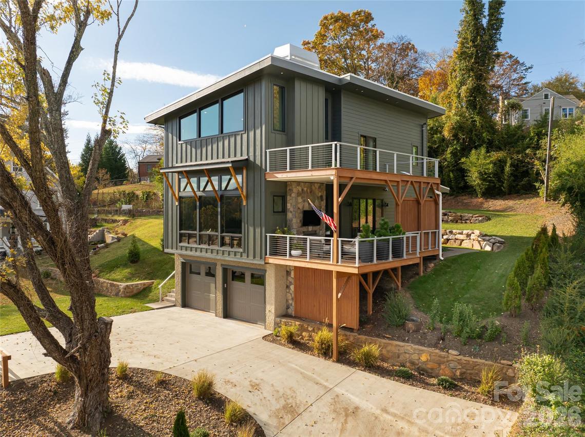 249 Fairway Dr., Asheville, NC 28805