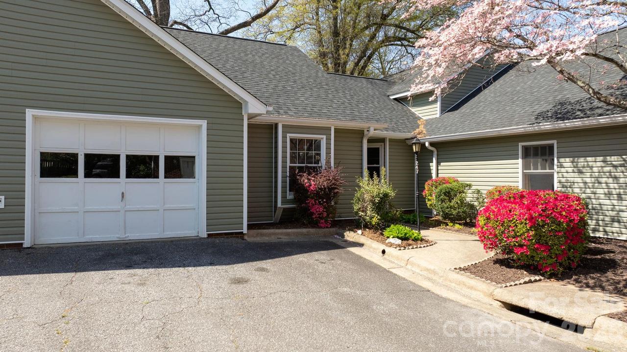 247 5th Ave. #8, Hickory, NC 28601