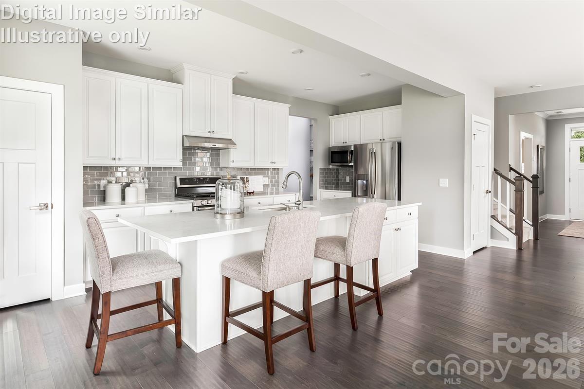 2048 Fernway Dr., Charlotte, NC 28216