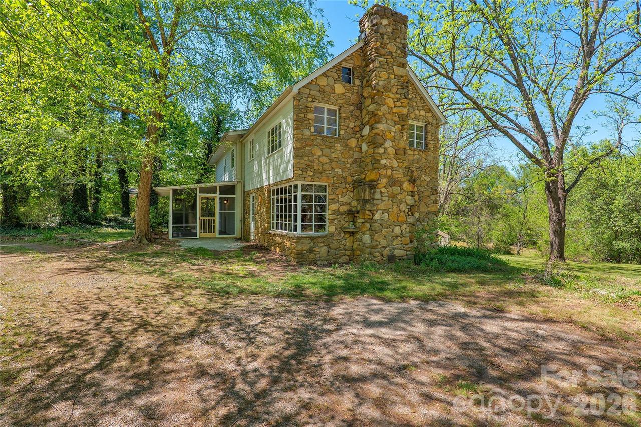 112 Candler School Rd., Candler, NC 28715
