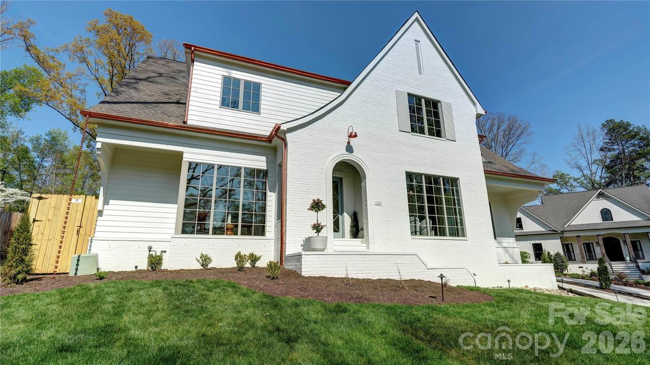 444 Hunter Ln., Charlotte, NC 28211