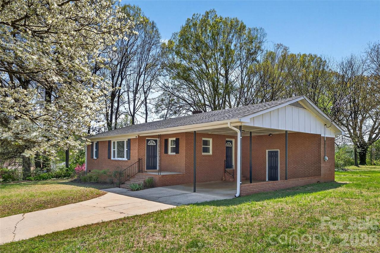 603 N Bost St., Statesville, NC 28677