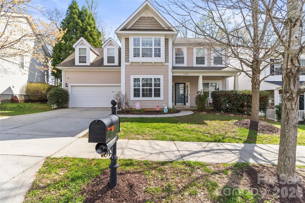 7030 Carrington Pointe Dr., Huntersville, NC 28078