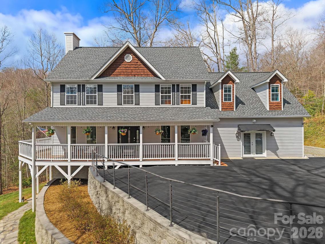 36 Ivy Cove Rd., Fairview, NC 28730