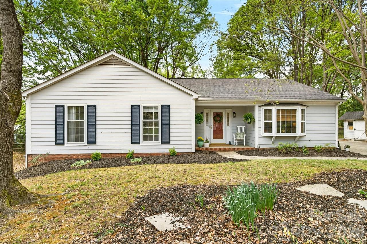 8844 Kirchenbaum Dr., Charlotte, NC 28210