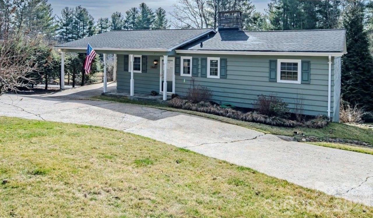 651 Chestnut Dr., Blowing Rock, NC 28605