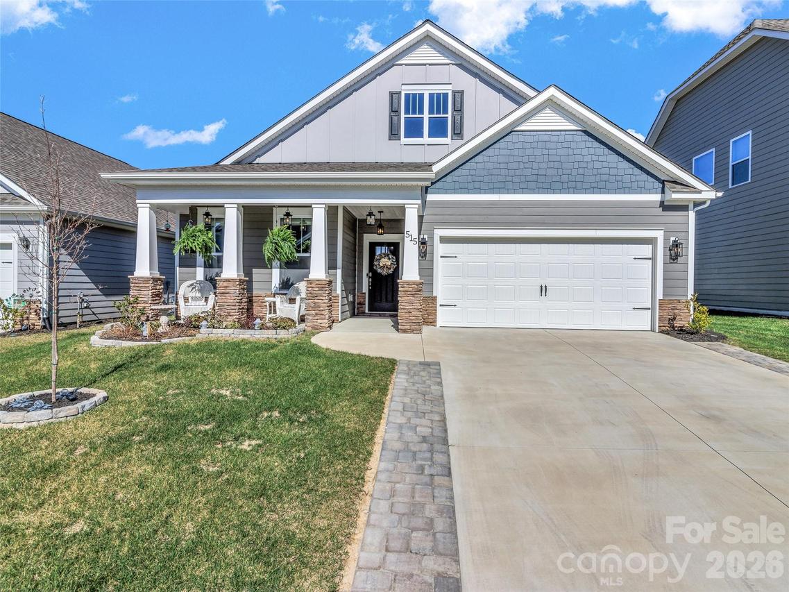 515 Fox Cove Rd., Hendersonville, NC 28792