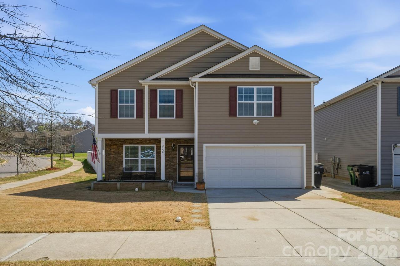 2438 Dewey Creek Ln., Charlotte, NC 28216