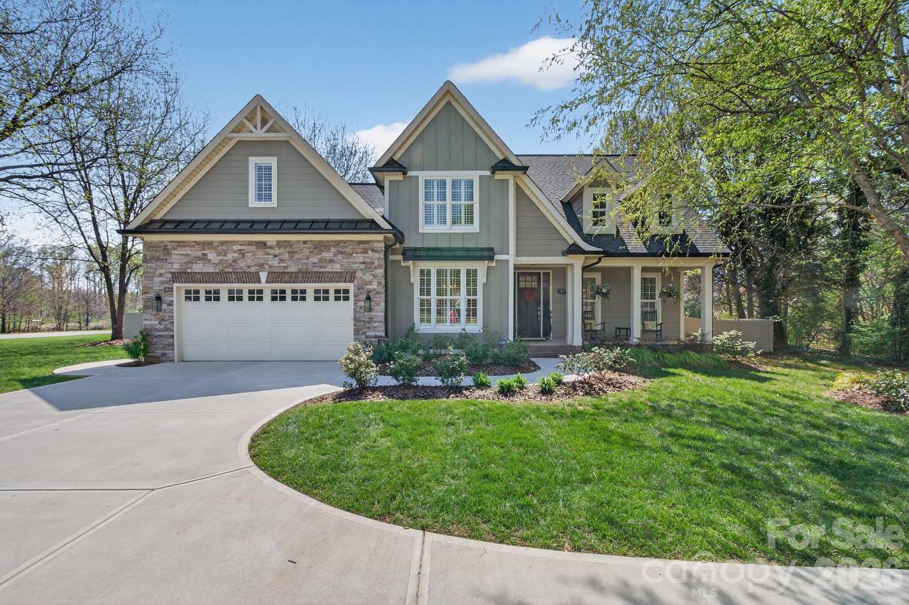 107 Clover Bank Rd., Mooresville, NC 28115