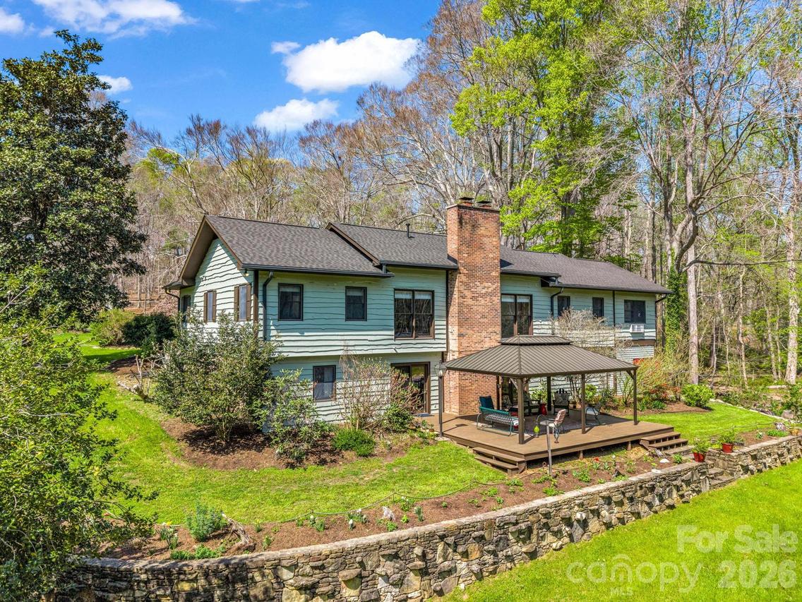 1941 Landrum Rd., Columbus, NC 28722