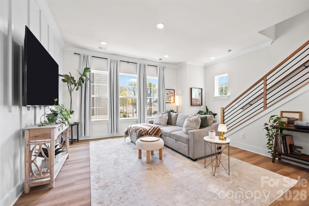 3225 Zenith Ln., Charlotte, NC 28205