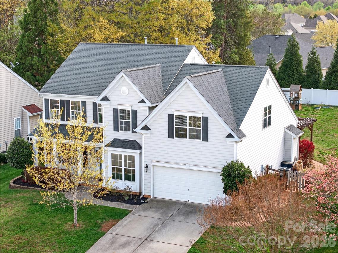 851 Brookdale Ln., Stanley, NC 28164