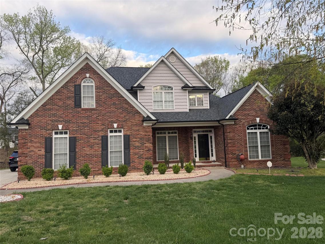 7901 Tottenham Dr., Harrisburg, NC 28075