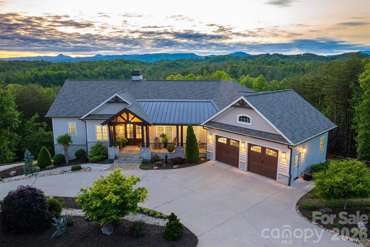 1506 High Valley Way, Lenoir, NC 28645
