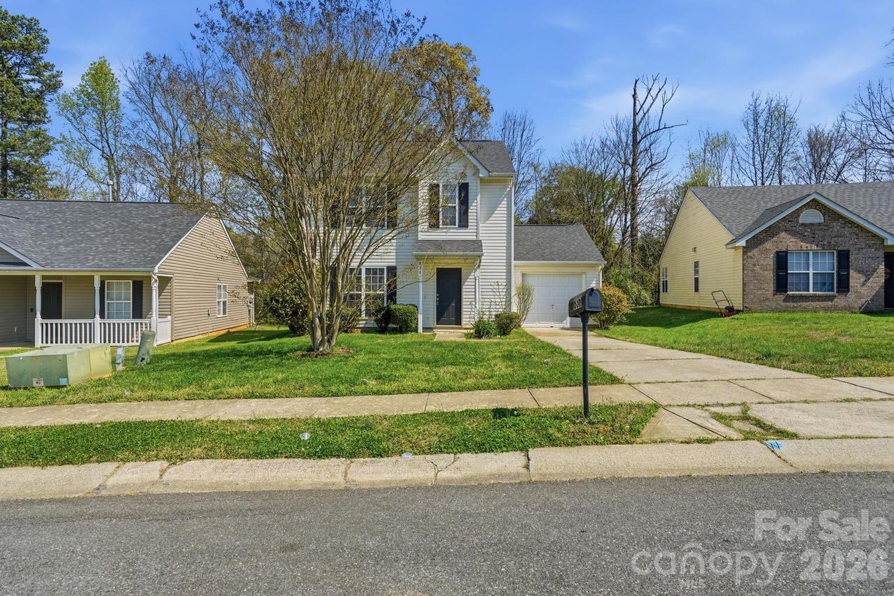 836 Almora Dr., Charlotte, NC 28216