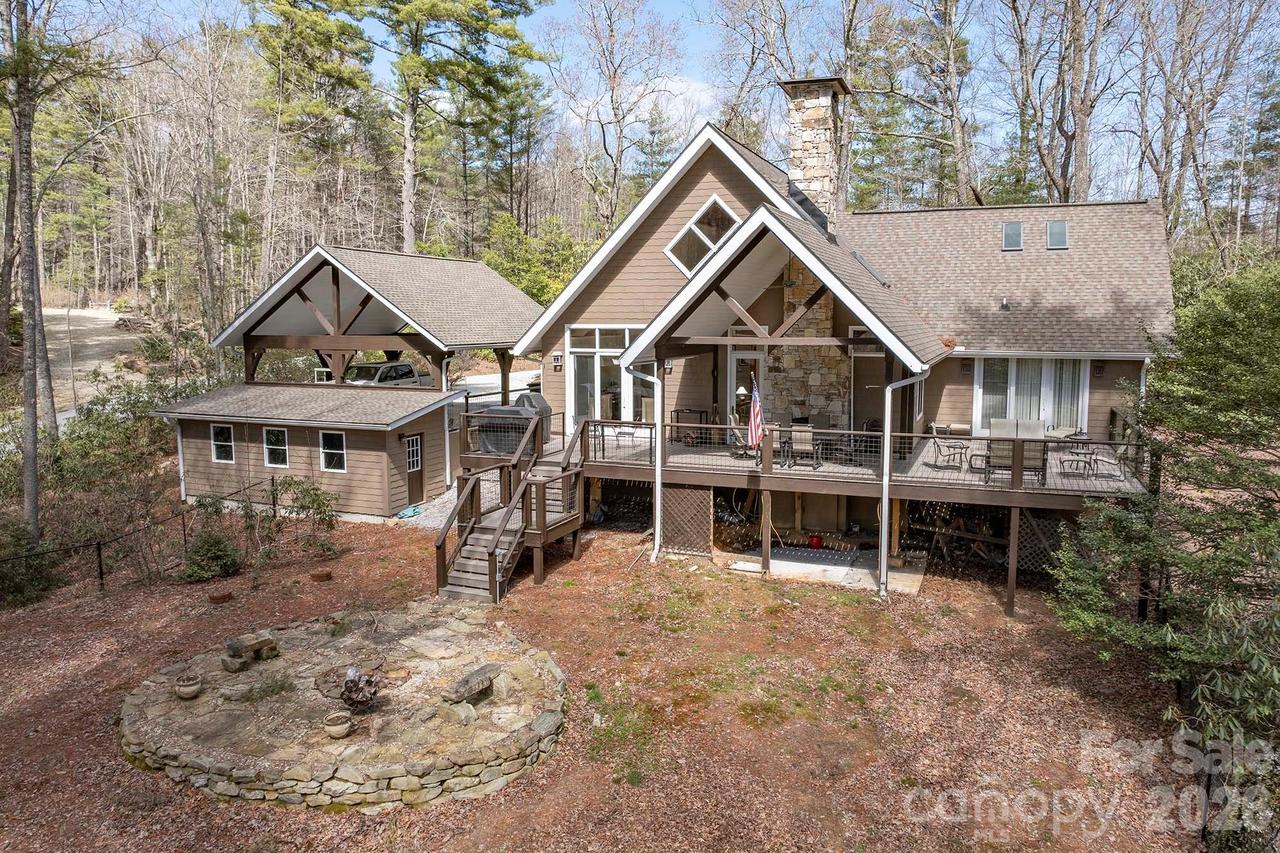 1580 Fairway Dr., Lake Toxaway, NC 28747