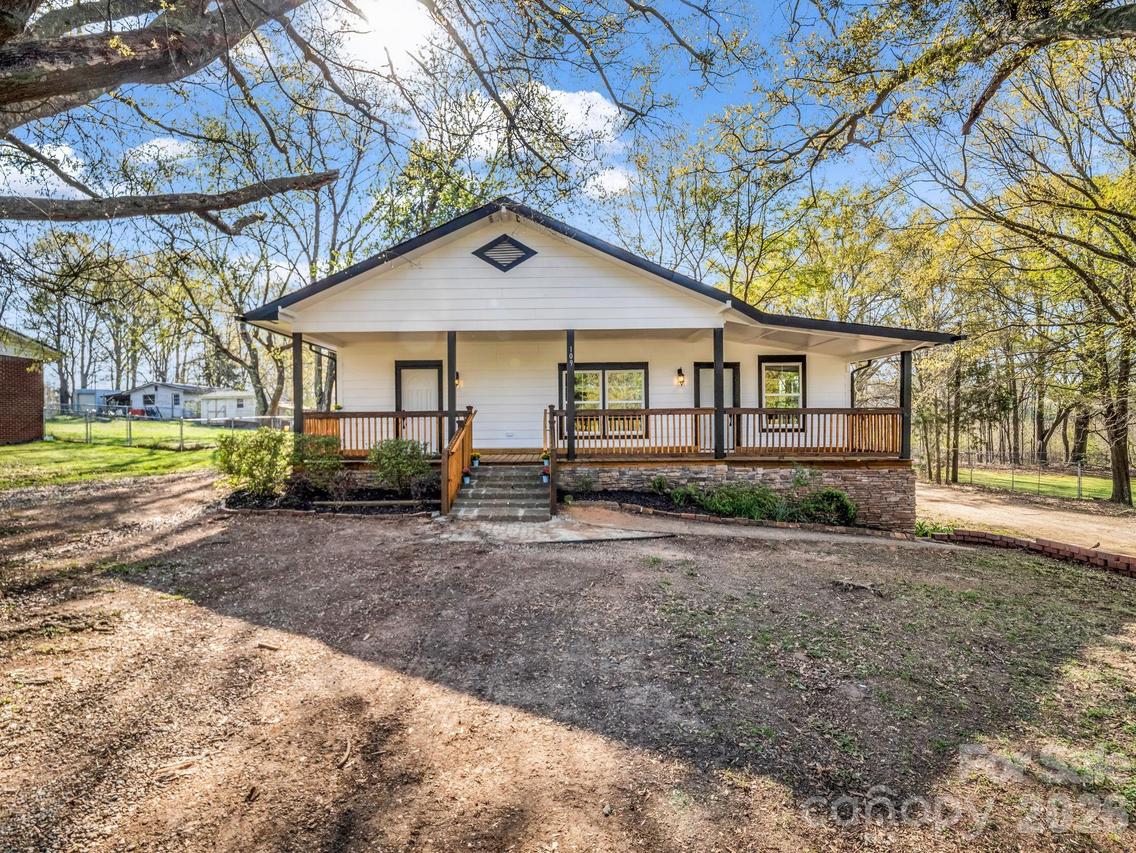 109 Nc 120 Hwy., Mooresboro, NC 28114