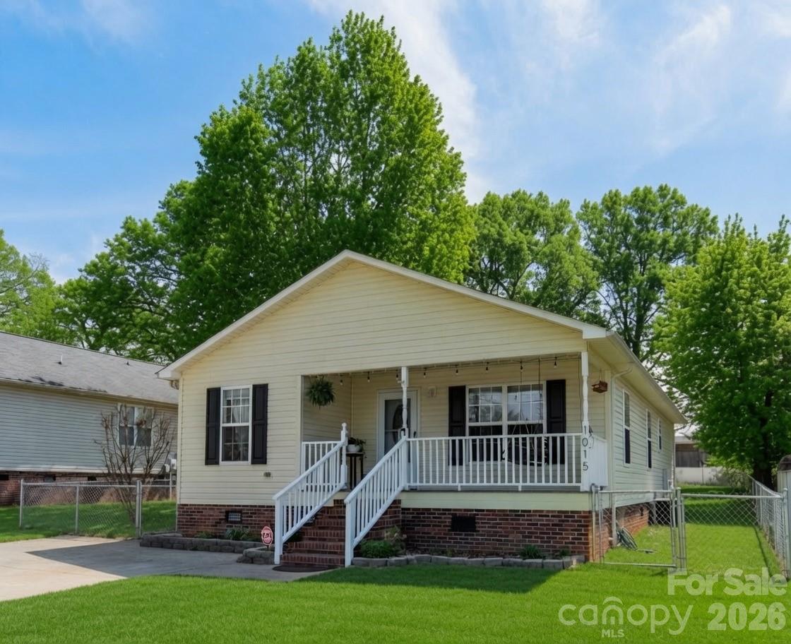 1015 S Walnut St., Kannapolis, NC 28081
